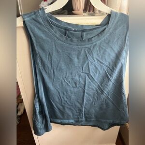 Dark blue lululemon top